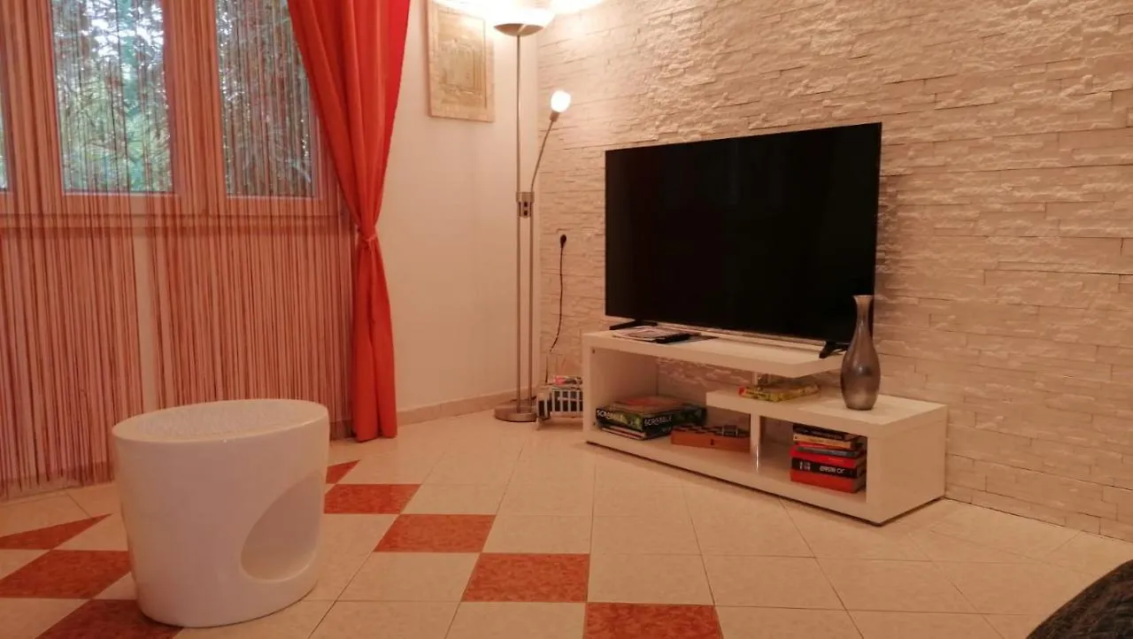 Apartments Kiara Sabunike 836 Privlaka